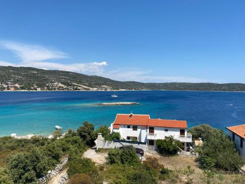 Villa Luna Sevid-Apartman 2 in 舍維