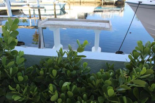 Ocean Shores Villa 2 in Key Largo with pool and boat slip in Key Largo, USA