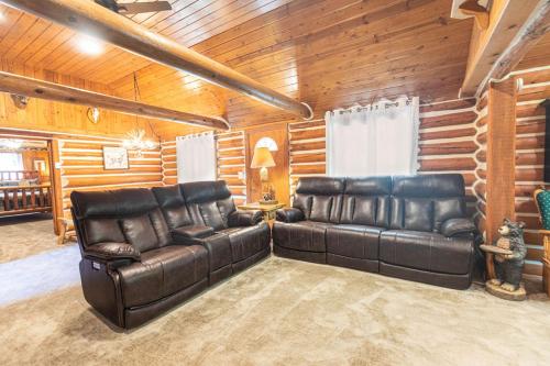 Log Cabin in the Woods in Kentucky, USA