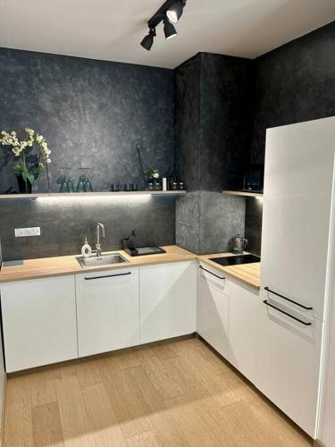 Garden appt - 40m2 terrace, free garrage parking, Bratislava (fotografie 4)
