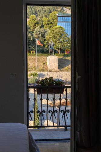 Mervin Hotel - image 9