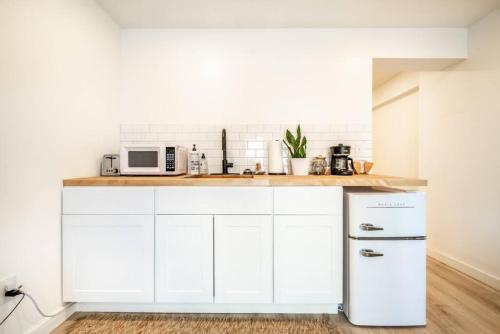 Brand New Studio Apartment in Great Neighborhood in Colorado Springs, USA