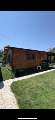 Karaöz Bahçe Apart Evleri