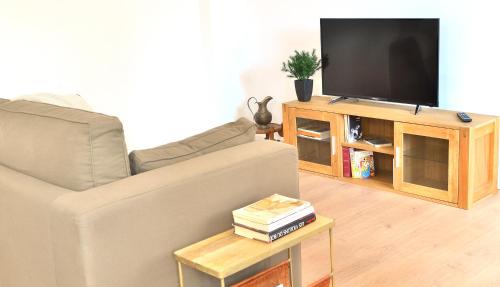 Two-Bedroom Standard Apartment image 6