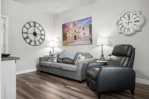 Cozy 1 Bed Home W Free Parking in San Antonio, USA