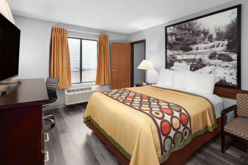 Super 8 by Wyndham Sun Prairie/Madison E - image 11