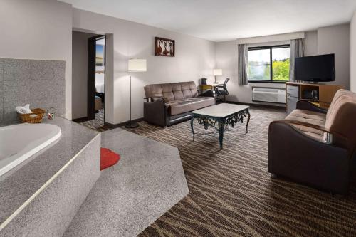 Suite, king