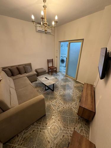 Közös társalgó / TV, Tirana Lemon Breeze Hostel in Tirana Városközpont