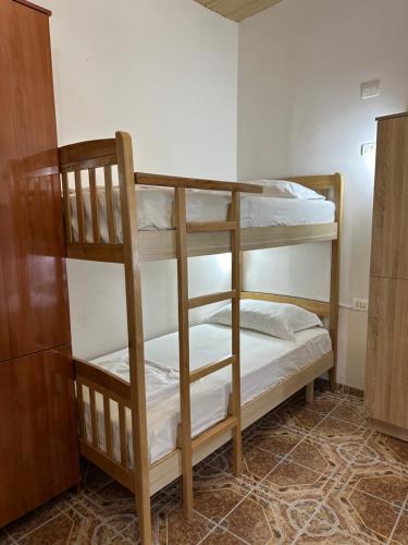 Tirana Lemon Breeze Hostel, Tirana (Foto 11)