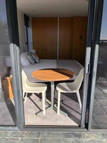 المرافق, Guest Suite with Sea Views and Thermally Heated Hot Tub in Matua