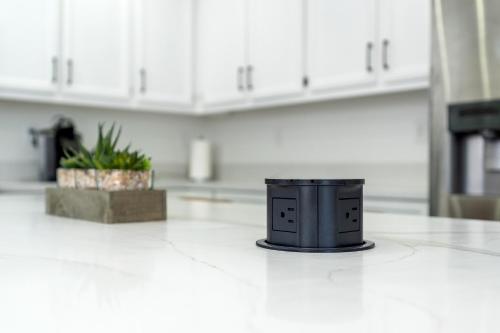 Modern and Spacious Home Modern and Spacious Home