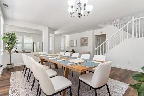 Létesítmények, Modern and Spacious Home in Linda (CA)