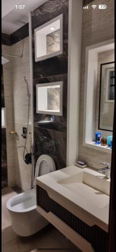 Joiya's house - image 2