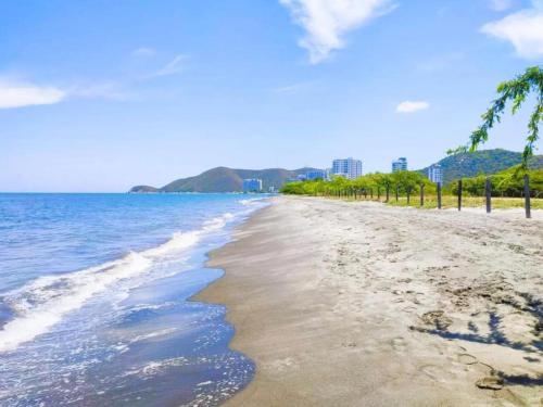 apartasuites con balcon vista a mar 5 min de la playa condominio salinas del mar