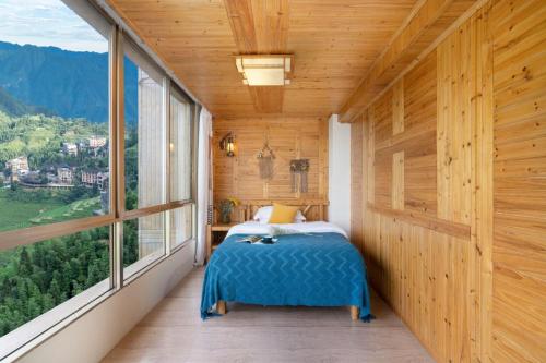 3 twin beds