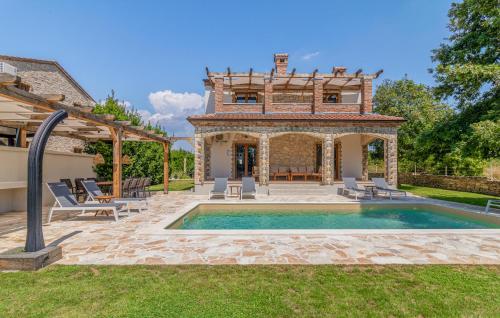 Gorgeous Home In Cabrunici – khách sạn tại Svetvincenat