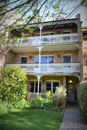 A szálláshely kívülről, Spacious 2BR Heritage a few metres from the City - Hosted by Canstay in Majura