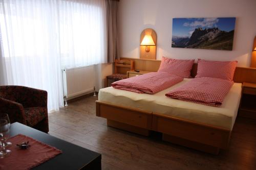 Landhotel Wolf in โอเบิร์น