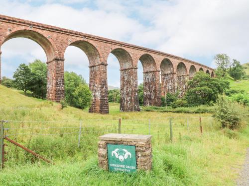 Riddings Barn - image 12