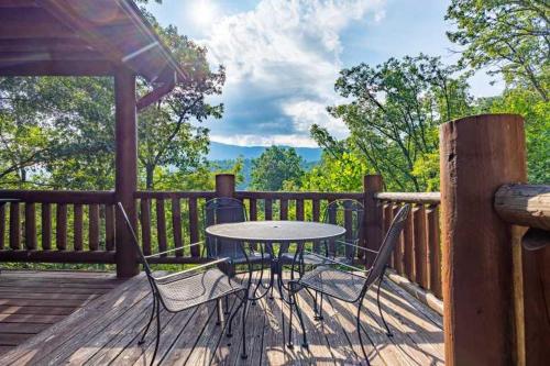 Amazingly Peaceful Private Cozy Cabin in Sevierville, USA