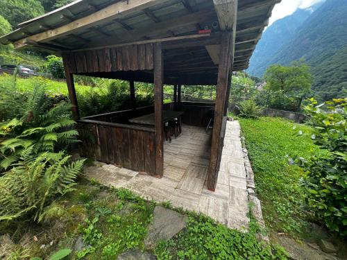 Paradiso in verzasca Motta in Brione