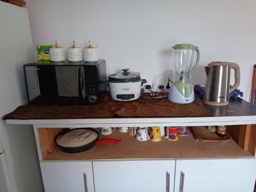 3 bedroom, free Wi-fi, Aircon & Hot water in Tujereng