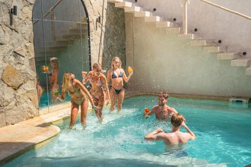 Atlas Gili Party Hostel in לומבוק