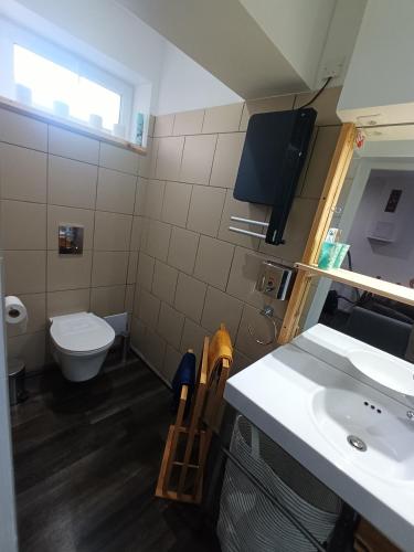 Vannas istaba, Petite maison atypique in Isle-Sur-Marne