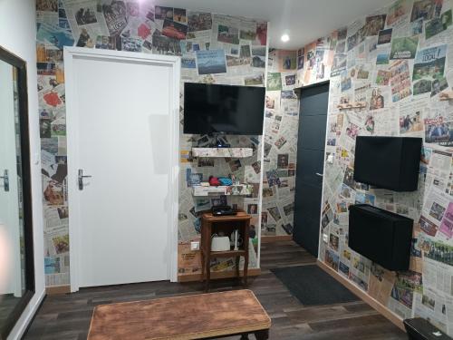 Koplietošanas atpūtas telpa ar TV, Petite maison atypique in Isle-Sur-Marne
