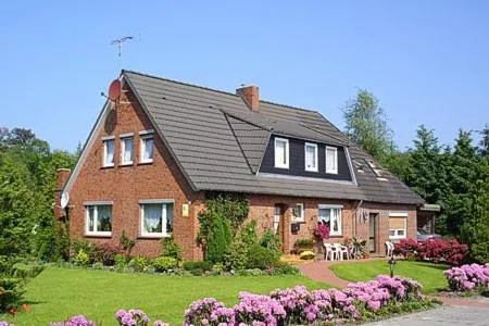 Ferienwohnungen im Haus zur Schmiede in Dunum, Deutschland