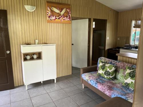 Fare To'erau & Mara'amu in Papetoai