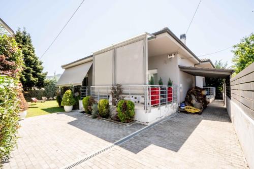 Hidden Garden Exquisite Villa gîte à louer Anatolí