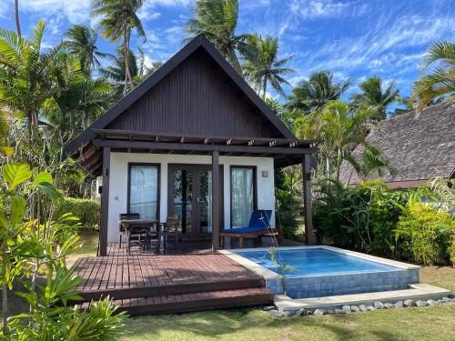 Tambua Sands Beach Resort in Vatukarasa