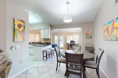 Sun City Charming Retreat in Sun City