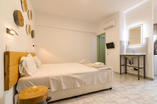 Lefka Hotel & Apartments - image 4