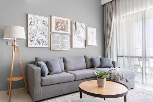 Stunning 1BR in Vida Creek Beach Prime Community - image 4