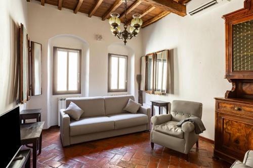 GuestHost - Archi di San Frediano Lovely Apartment, Florencie