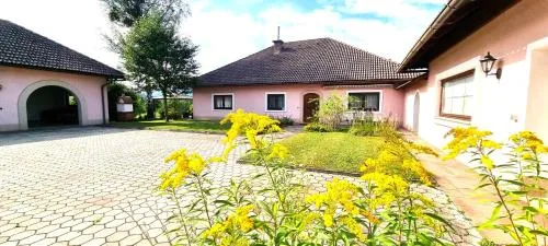 Bungalow & Apartments "Am Deber" Velden - Augsdorf in Velden am Wörthersee, Österreich