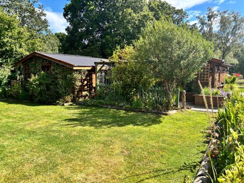 Kert, Hideaway in Lytchett Matravers