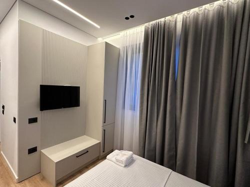 Deluxe Double Room image 7