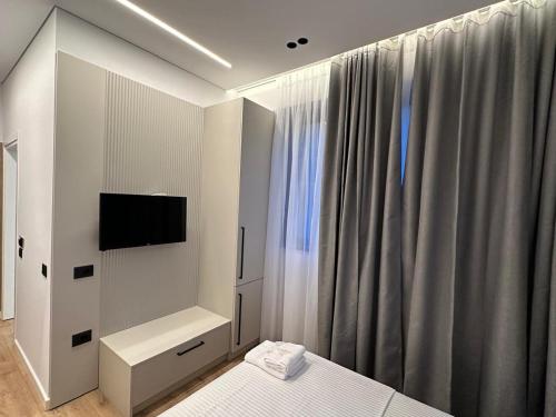 Deluxe Double Room image 6