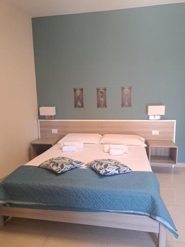 COSTA APARTMENT NAPLES Room Type - Double Room