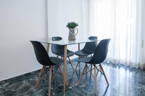 Modern 1 Bd Balcony Apt Near Metro in Kato Patisia - image 7