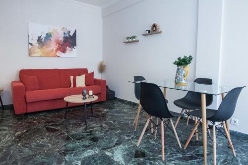 Modern 1 Bd Balcony Apt Near Metro in Kato Patisia - image 10