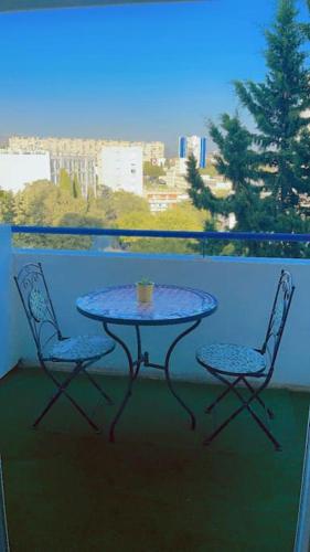 Balcony/terrace, Joli studio a Marseille 14-eme in Le Merlan