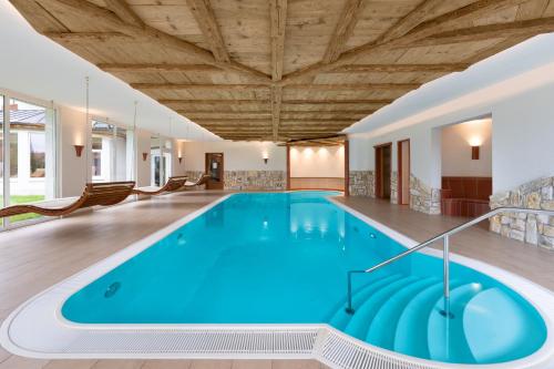 Swimmingpool, Hotel Schlehdorn in Feldberg ( Baden Wuerttemberg )