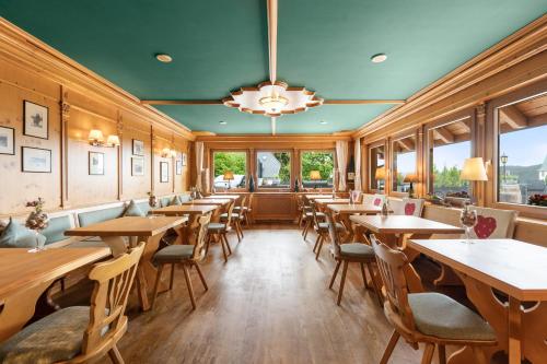Restaurant, Hotel Schlehdorn in Feldberg ( Baden Wuerttemberg )