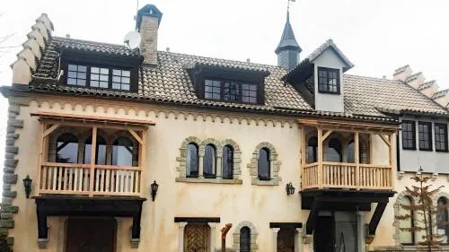 Familienfreundliche Ferienwohnung GERICHTSSTUBE im Rittergut bei Dresden für 6 Pers in Wachau, Deutschland