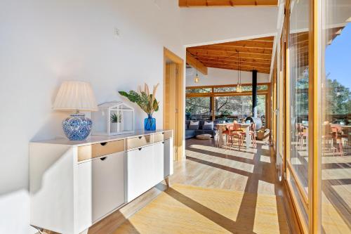 A szálláshely kívülről, Casa nórdica en el bosque con vistas al mar (Casa nordica en el bosque con vistas al mar) in Mont-ral