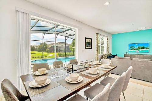 Family Resort - 6BR Mansion - Private Pool Home Theater BBQ and More - image 10